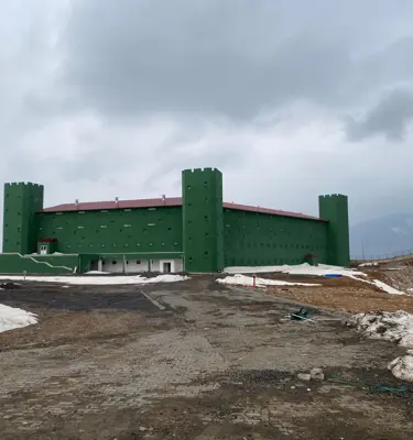 HAKKARİ İLİ KALMIŞ TEPE GÖZETLEME KULESİ VE ORTAKLAR SÜNGÜ TEPE BÖLÜK MERKEZİ HİZMET BİNALARI